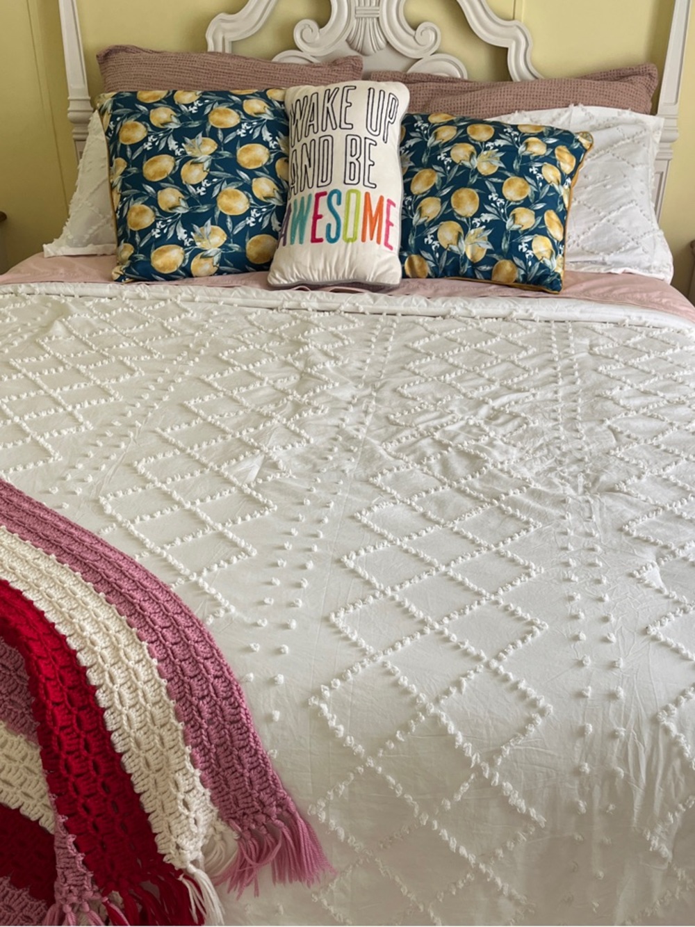 Diamond Tufted White Comforter - Classic Textured Coverlet and 2 shams